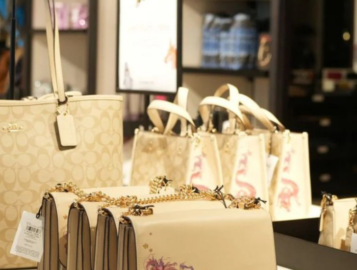 <h2><a href="/collections/coach-outlet-son-sans" title="Coach Outlet Son Şans">COACH OUTLET </a></h2><h2><a href="/collections/coach-outlet-son-sans" title="Coach Outlet Son Şans">SON ŞANS!</a></h2>