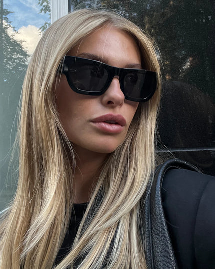 VEHLA Finn - Black/Smoke