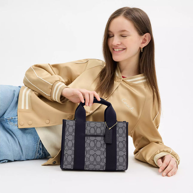 Smith Tote Bag 24 In Signature Jacquard