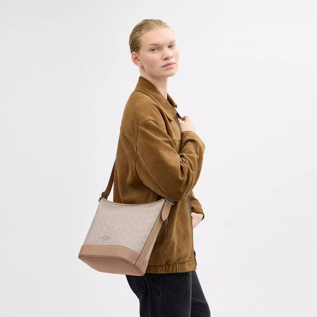 Jude Duffle Bag In Signature Canvas