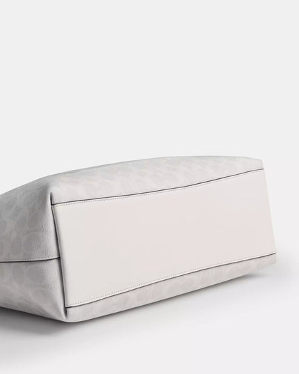 Station Tote Bag In Signature Canvas