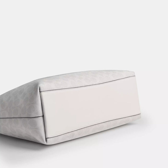 Station Tote Bag In Signature Canvas