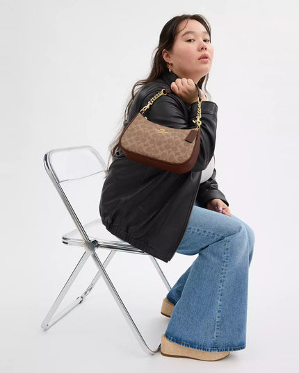 Teri Shoulder Bag In Signature Canvas