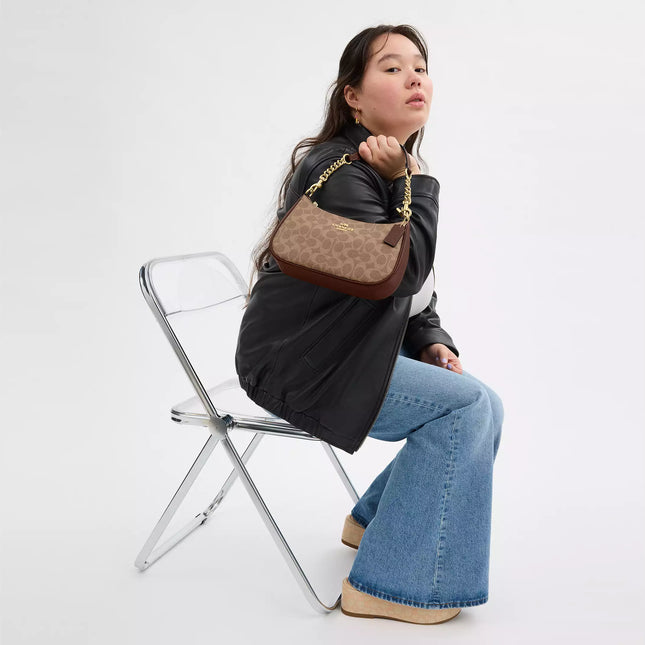 Teri Shoulder Bag In Signature Canvas