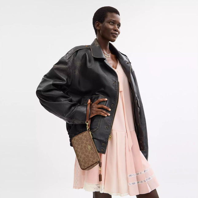 Nolita 19 In Signature Canvas