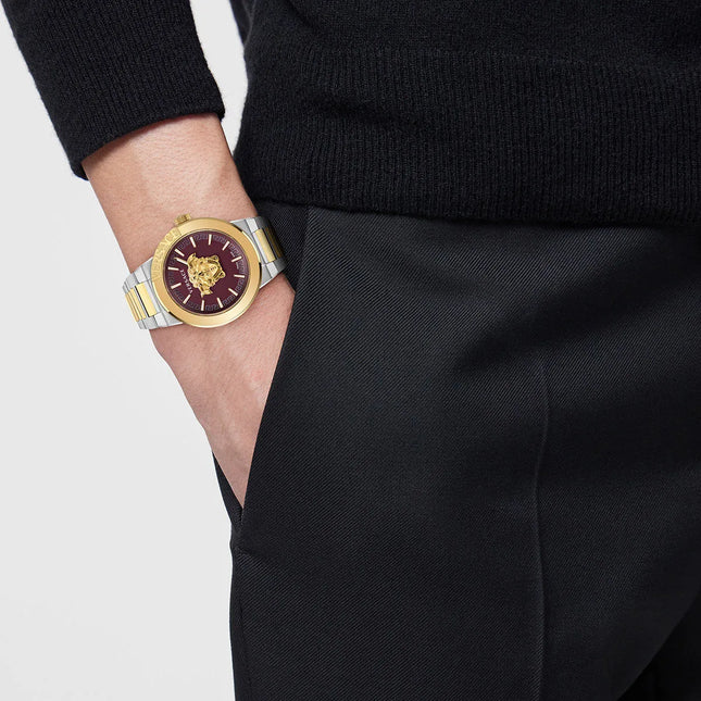 Versace VRSCVE7E00523 Erkek Kol Saati