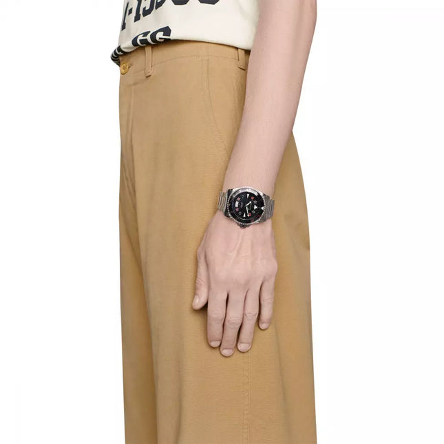 GUCCI Dive Quartz YA136221 Erkek Kol Saati